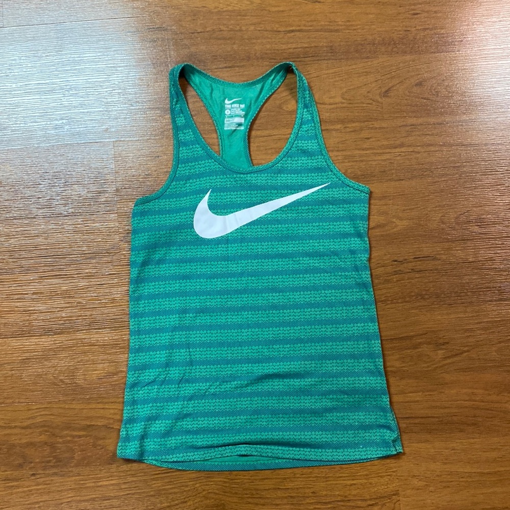 Nike women’s size small tank top